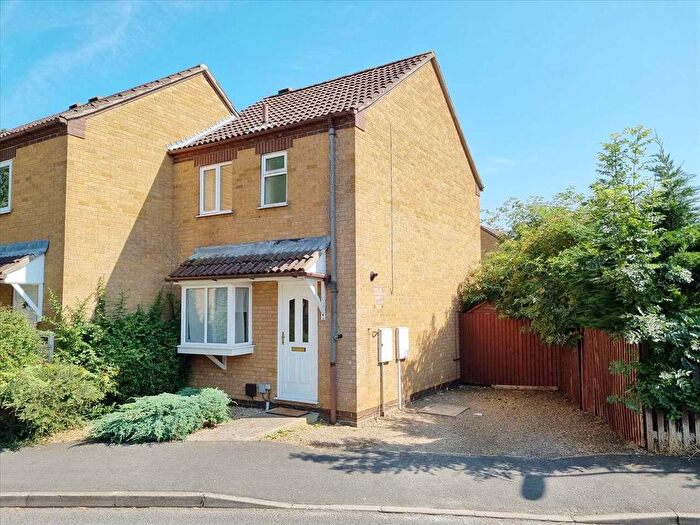2 Bedroom End Of Terrace House For Sale In Woodside Avenue, Sleaford, NG34