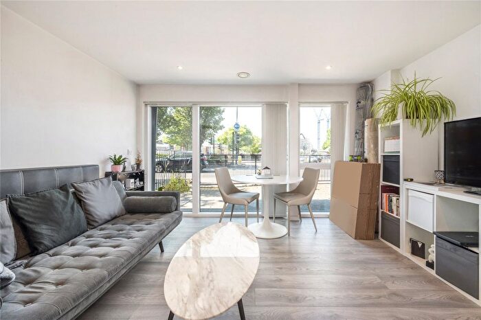1 Bedroom Flat For Sale In Old Kent Road, Bermondsey, SE1
