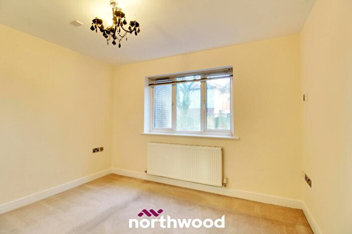 2 Bedroom Flat To Rent In Bawtry Road, Bessacarr, Doncaster, DN4