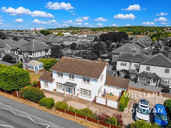 5 Bedroom Detached House For Sale In High Road, South Benfleet, SS7