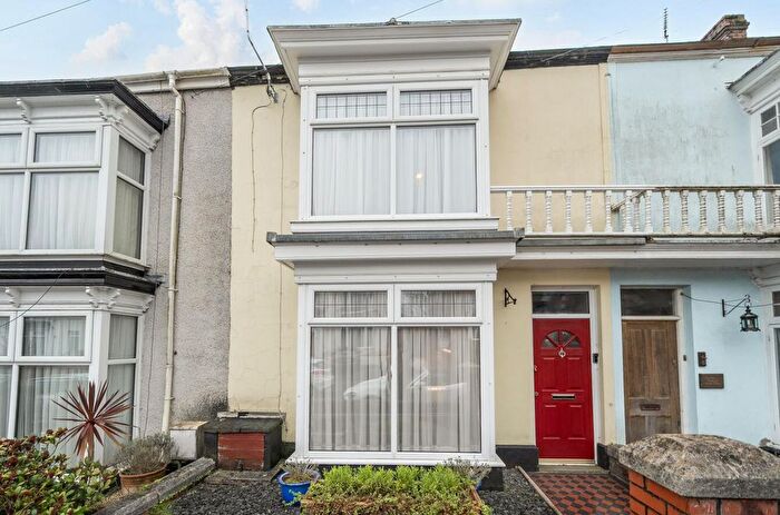 3 Bedroom Terraced House For Sale In Carnglas Road, Sketty, Swansea, SA2