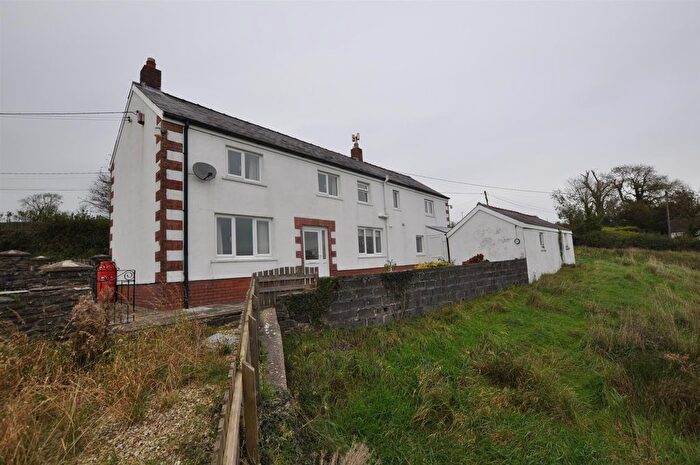 3 Bedroom Property For Sale In Backe Road, St. Clears, Carmarthen, SA33
