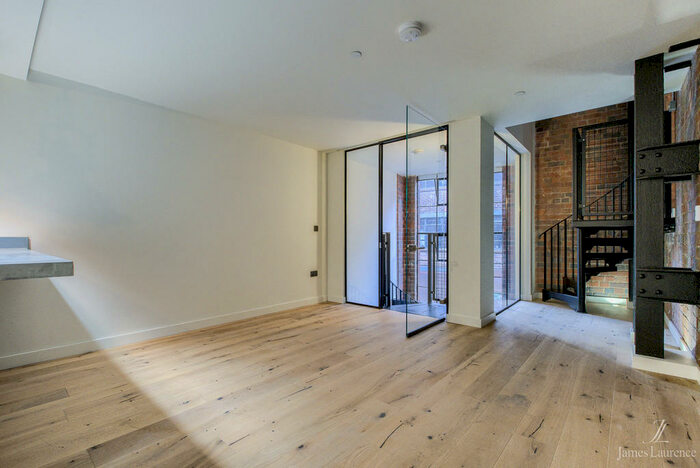2 Bedroom Apartment To Rent In Derwent House, Mary Ann Street, St Pauls Square, Birmingham, B3