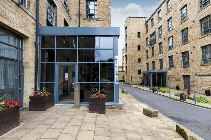 1 Bedroom Flat For Sale In Stoney Lane, Longwood, Huddersfield, HD3