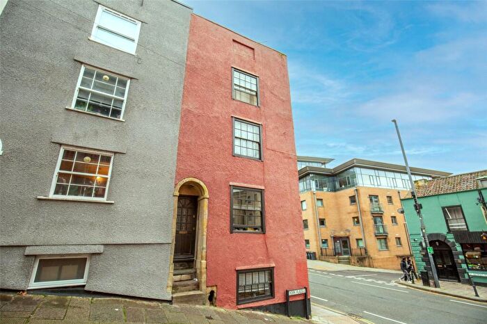 4 Bedroom End Of Terrace House For Sale In York Place, Bristol, BS1