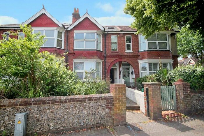 1 Bedroom Flat To Rent In Tower Road, Worthing, BN11