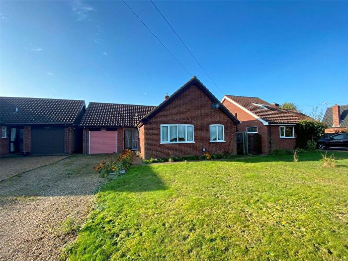 2 Bedroom Bungalow For Sale In Cromer Road, Roughton, Norwich, Norfolk, NR11