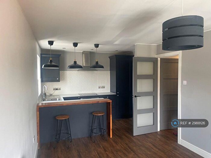 1 Bedroom Flat To Rent In Abbey Manor, Yeovil, BA21