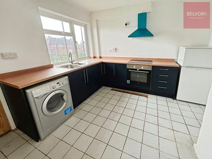 3 Bedroom Flat To Rent In Sutcliffe Avenue, Grimsby, DN33