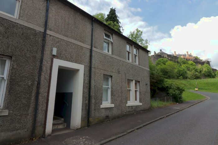 1 Bedroom Flat To Rent In Lower Castlehill, Stirling Town, Stirling, FK8