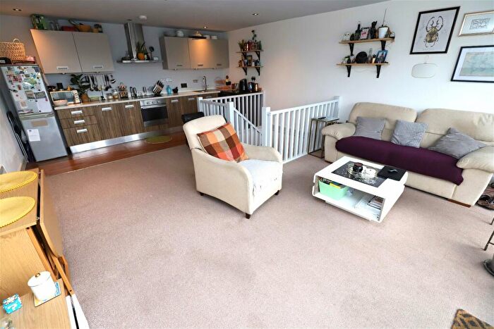 2 Bedroom Apartment For Sale In Wharfside Apartment, Bury, BL8