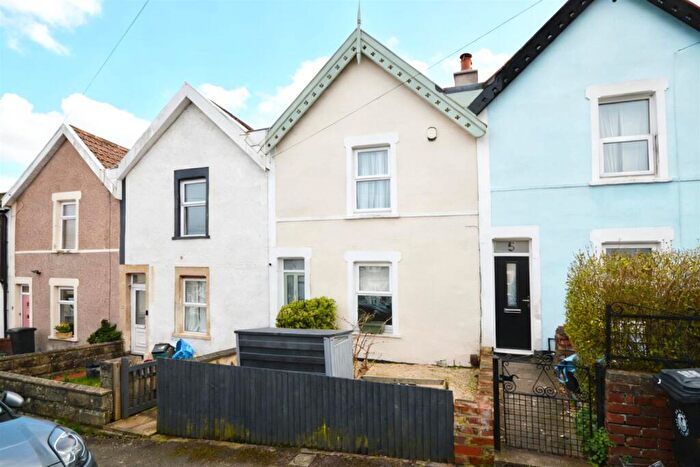 3 Bedroom Terraced House For Sale In Bellevue Park, Brislington, Bristol, BS4