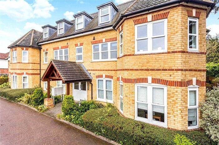 2 Bedroom Flat To Rent In Roma Court, Bradbourne Vale Road, Sevenoaks, Kent, TN13