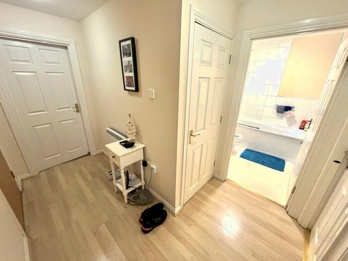 2 Bedroom Flat To Rent In Chancellor Court**, L8