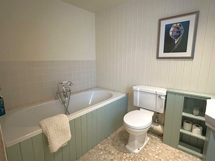 2 Bedroom Terraced House For Sale In Churchayes, Bridport, DT6