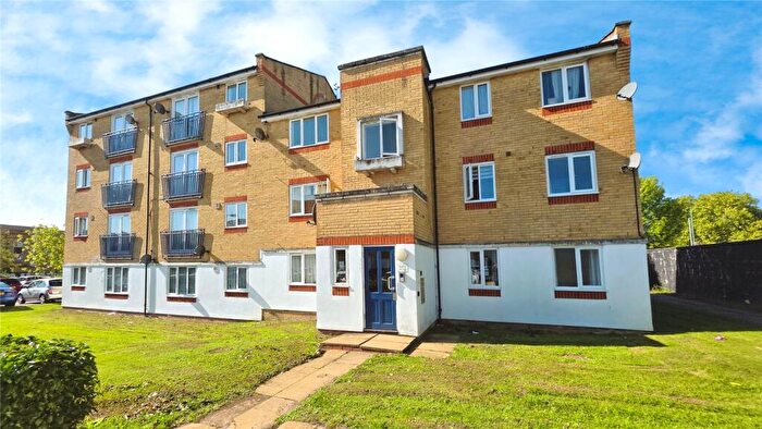 1 Bedroom Apartment For Sale In DadsWood, Haydens Road, Harlow, CM20