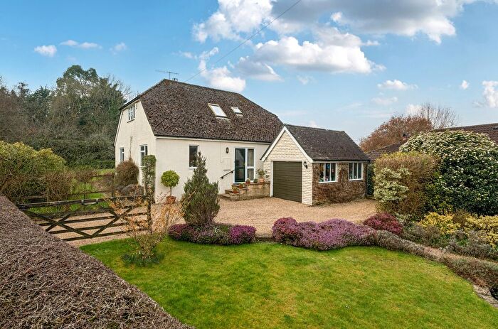 4 Bedroom Detached House For Sale In Common Road, Whiteparish, Salisbury, Wiltshire, SP5