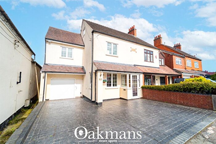 3 Bedroom Semi Detached House For Sale In Golden Cross Lane, Catshill, Bromsgrove, Worcestershire, B61