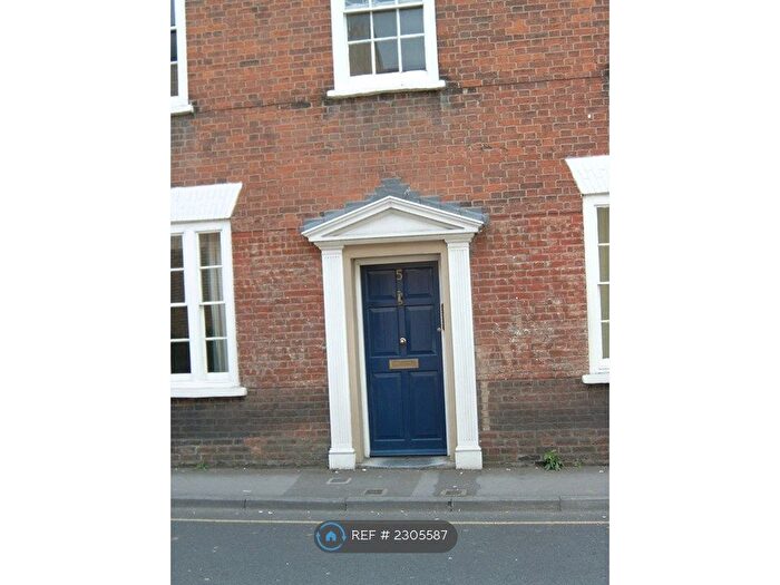 Studio To Rent In Canon Street, Taunton, TA1