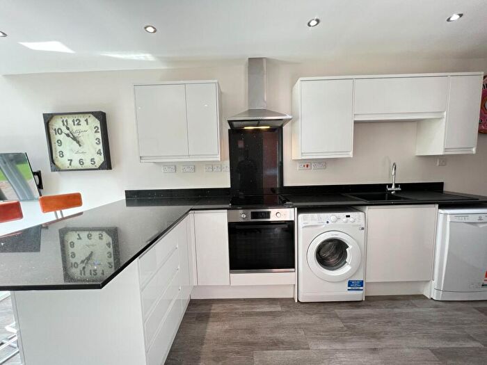 3 Bedroom House To Rent In C Charnwood Grove, West Bridgford, Nottingham, NG2
