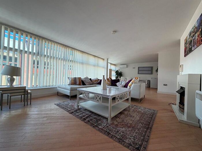 2 Bedroom Duplex To Rent In Building, Whitworth Street West, Manchester, W3