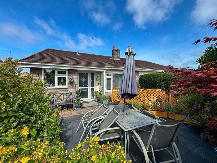 3 Bedroom Bungalow For Sale In Robin Close, Worle, Weston Super Mare, BS22