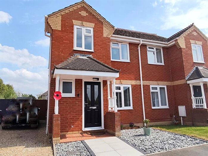 3 Bedroom House For Sale In Harvester Way, Crowland, Peterborough, PE6