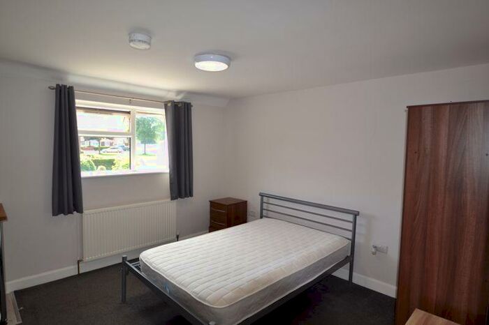 1 Bedroom House Of Multiple Occupation To Rent In Warwick Way, Corby, NN17