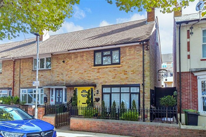 2 Bedroom Semi-detached House For Sale In Curzon Howe Road, Portsmouth, Hampshire, PO1