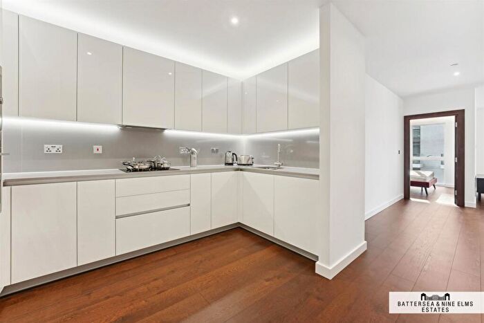2 Bedroom Apartment To Rent In Senate Building, Lexington Gardens, SW11