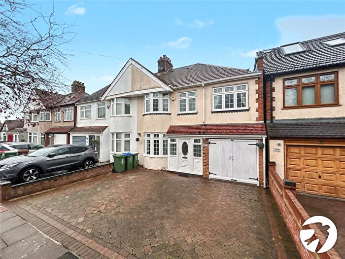4 Bedroom Semi Detached House For Sale In Brooklands Avenue, Sidcup, DA15