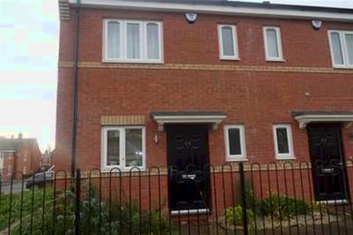 2 Bedroom House To Rent In Shropshire Close, Walsall, WS2