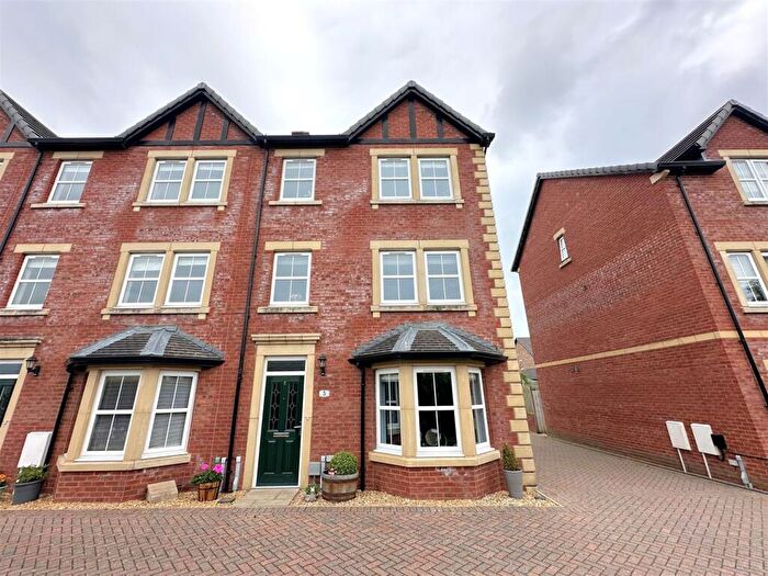 4 Bedroom Semi-Detached House For Sale In Fenwick Drive, Kingstown, Carlisle, CA6
