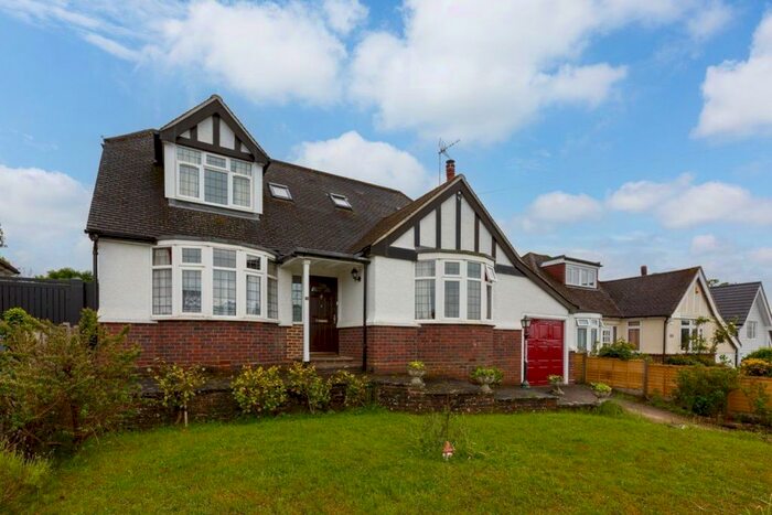4 Bedroom Detached House To Rent In Hill Crest, Sevenoaks, TN13