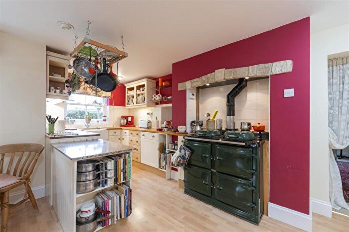 4 Bedroom Detached House For Sale In Pleck, Marnhull, Sturminster Newton, DT10
