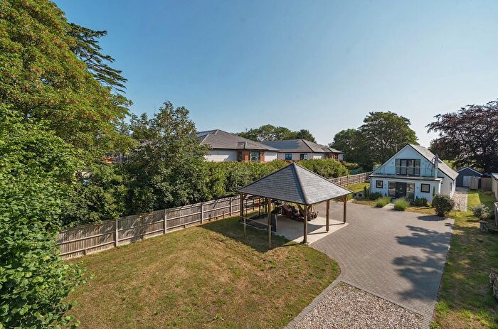 3 Bedroom Bungalow For Sale In Shripney Road, Bognor Regis, PO22