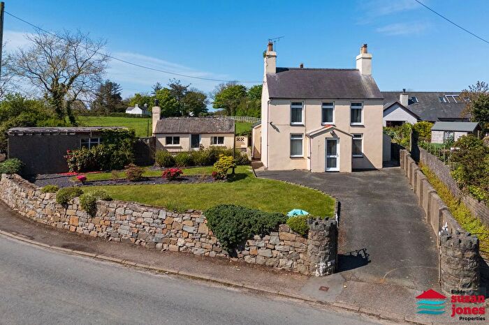 4 Bedroom Detached House For Sale In Lon Cyttun, Morfa Nefyn, LL53