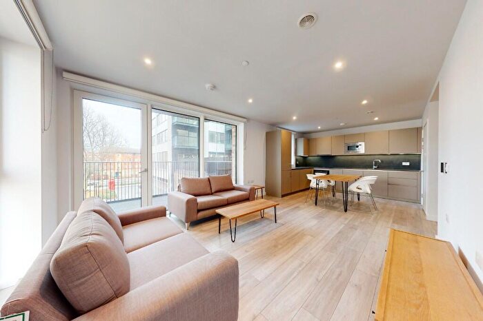 2 Bedroom Apartment To Rent In Park Central West, SE17
