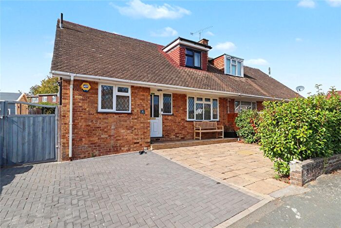 3 Bedroom Semi Detached House For Sale In Woking, Surrey, GU22