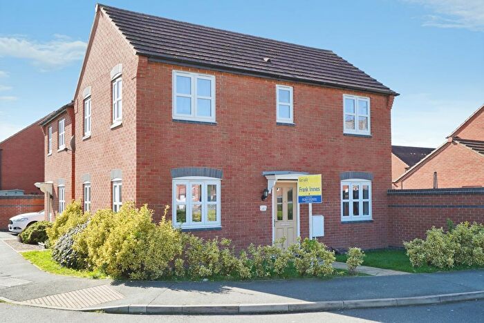 3 Bedroom Detached House For Sale In Cascade Close, Burton-On-Trent, Staffordshire, DE14