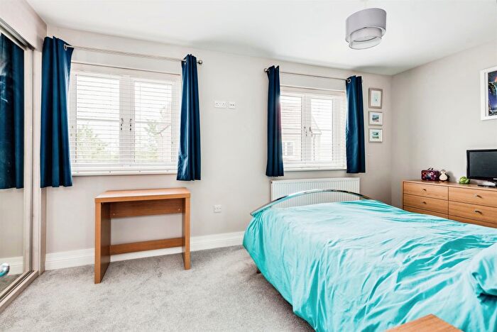 2 Bedroom Semi-Detached House For Sale In Linden Gardens, Carterton, OX18