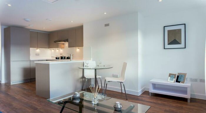 1 Bedroom Apartment To Rent In Crown Passage, Kingston Upon Thames, KT1