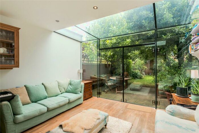 3 Bedroom House To Rent In Matilda Street, Kings Cross, N1