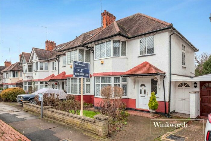 3 Bedroom End Of Terrace House To Rent In Brent Way, Finchley, London, N3