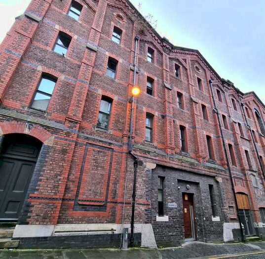 2 Bedroom Flat For Sale In Henry Street, Liverpool, L1