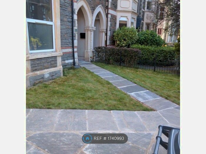 2 Bedroom Flat To Rent In Cowbridge Road East, Cardiff, CF11