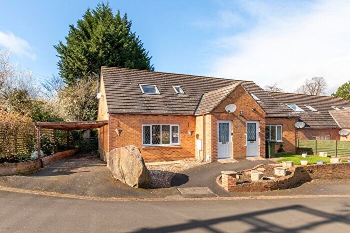 2 Bedroom Semi-Detached Bungalow For Sale In Hexham, NE46