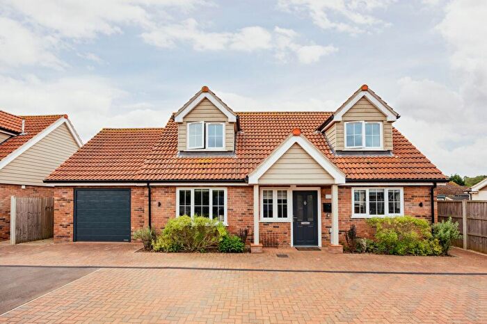 3 Bedroom Detached House For Sale In Contemporary Detached Three/Four Bedroom Home In Snettisham, PE31
