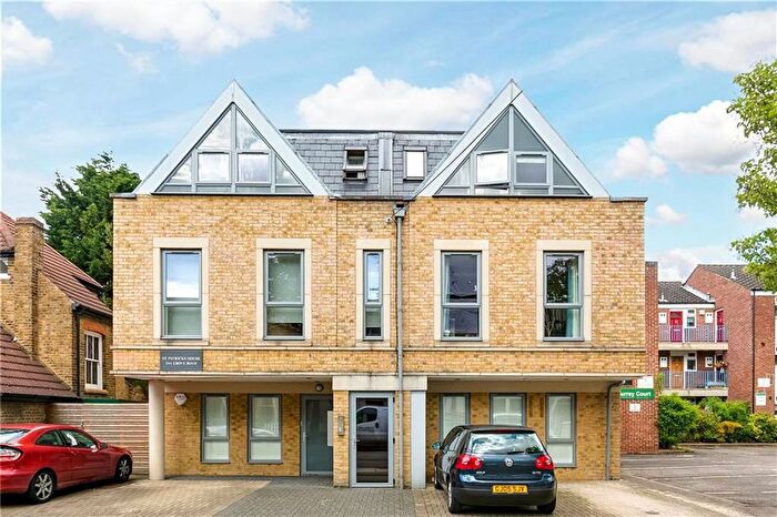 1 Bedroom Flat For Sale In Grove Road, Barnes, SW13