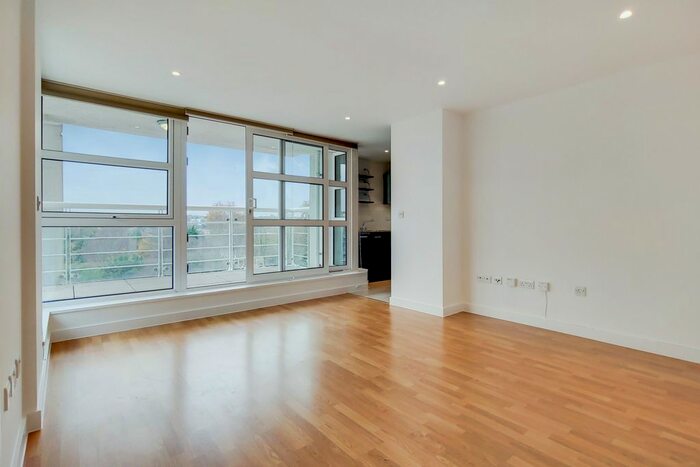 2 Bedroom Flat To Rent In Upper Richmond Road, London, SW15